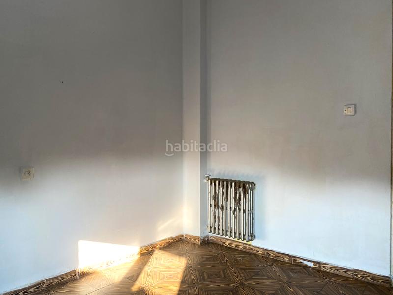 Foto 59cdaa36-12b0-4b9c-93d4-5712cbc61557. Pis a calle el muro 2 a Bembibre