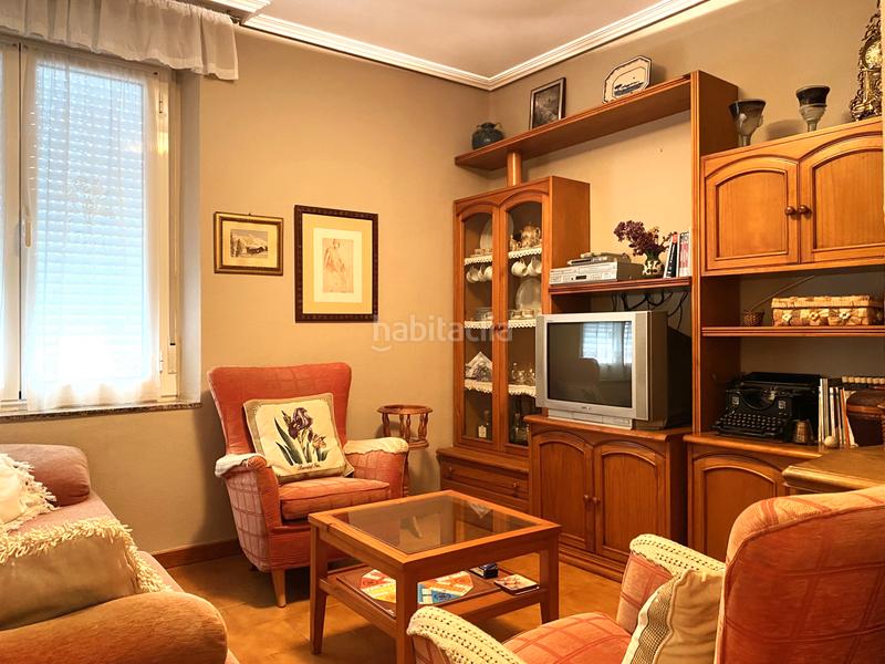 Foto 92f47b7a-bc8b-4c8b-801d-a77f7752eaa4. Pis a calle el muro 2 a Bembibre