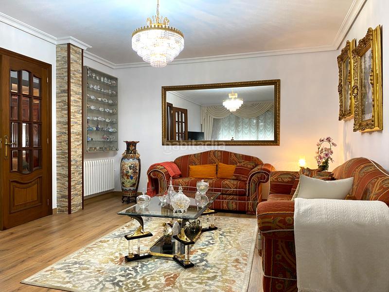 Foto 09a5612f-b44a-412b-947e-0002dc3c3228. Xalet a avenida san roque 91 a Carracedelo