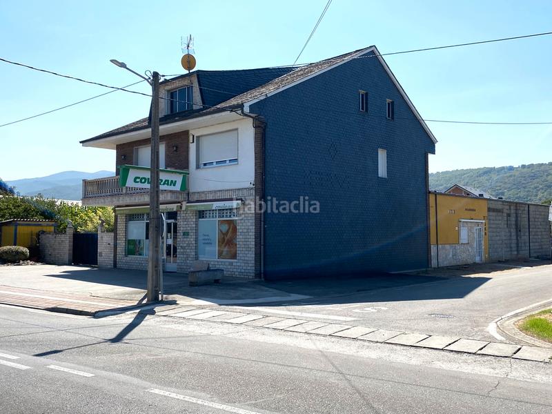 Foto 945004c2-95b4-45a3-8333-f76646df709e. Xalet a avenida san roque 91 a Carracedelo