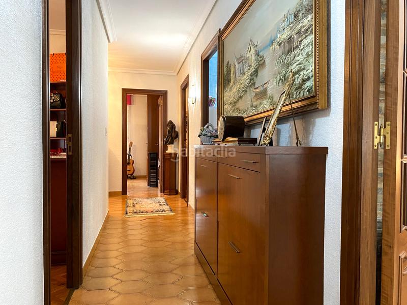 Foto a6e58617-9464-48fc-a47d-c78b4df90296. Xalet a avenida san roque 91 a Carracedelo