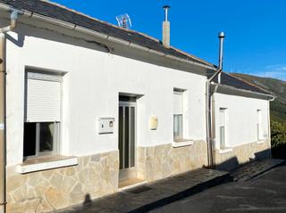 Maison jumelée  Calle poblado minero 46. Venta de vivienda pareada en poblado de onamio