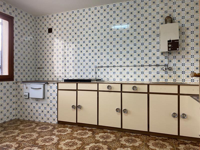 Foto 0adad43d-99fa-4553-8de1-99126313de7f. Chalet dans avenida san roque 98d dans Carracedelo