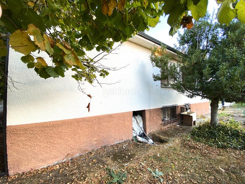 Foto 26805a67-630a-435e-bc83-125ee5c5942b. Chalet dans avenida san roque 98d dans Carracedelo