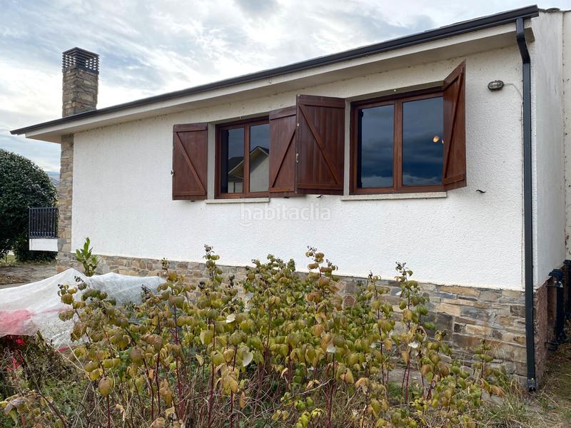 Foto 4277784c-c4d9-4476-8de2-1fc670c21473. Chalet dans avenida san roque 98d dans Carracedelo