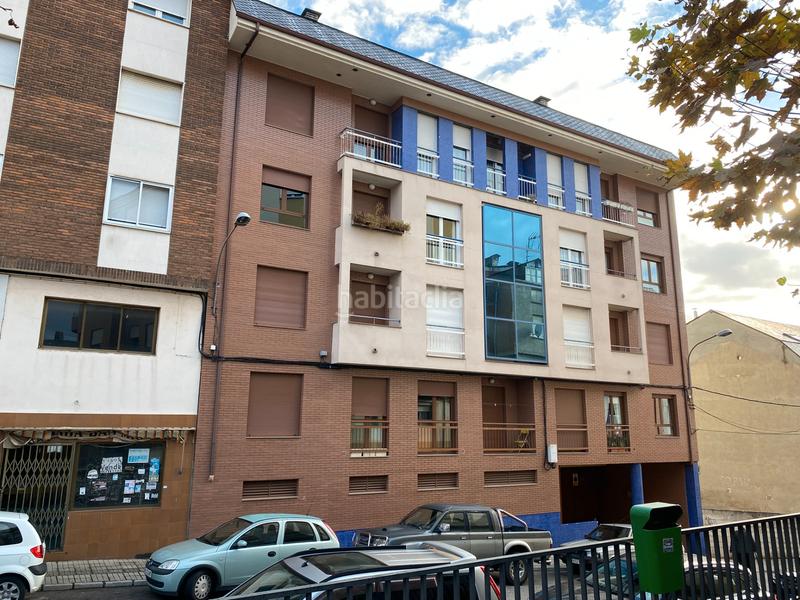 Foto 626fd291-60e8-4ac7-b8c3-1e16a01f0d07. Lloguer pis a calle teleno 7 a Zona Alta Ponferrada