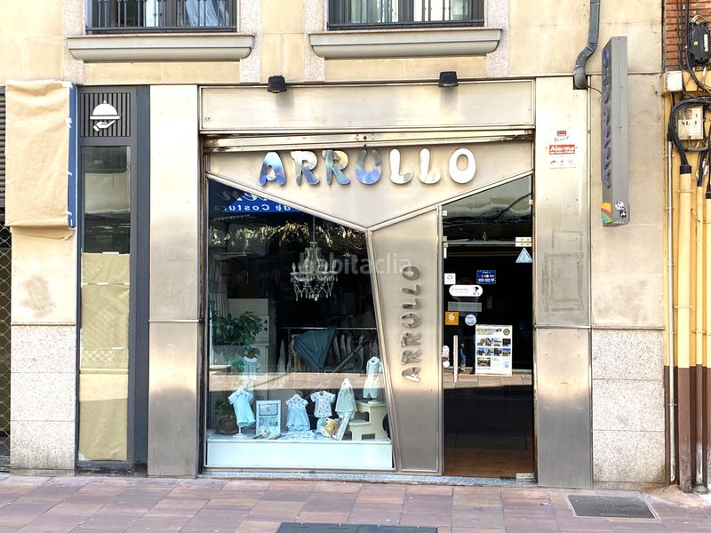 Foto 550b45ec-575c-4370-86f2-60f0f86357d3. Local comercial a calle real 5 a Centro Ponferrada