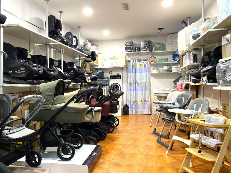 Foto d1835046-24a9-482f-813e-83f10a9de0e8. Local comercial a calle real 5 a Centro Ponferrada