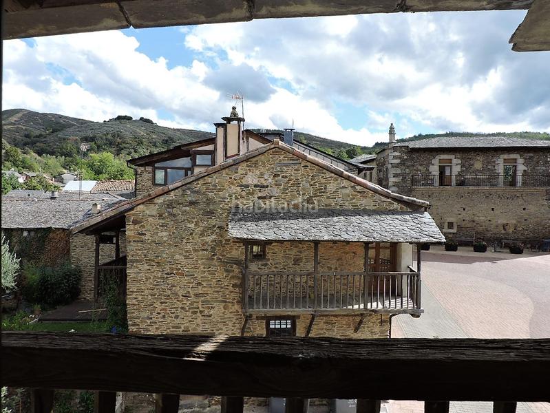 Foto 0f995156-53d9-4fb2-9d06-77518db70926. Casa bifamiliare in calle vb 7 in Área Rural Sur Ponferrada