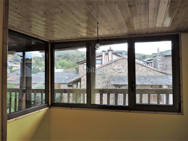 Foto 32664595-e12c-4e8f-acac-1cf0d97e140b. Casa bifamiliare in calle vb 7 in Área Rural Sur Ponferrada