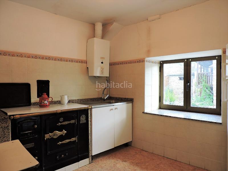 Foto 7a512261-c932-4f73-9298-dc778a224ceb. Casa bifamiliare in calle vb 7 in Área Rural Sur Ponferrada