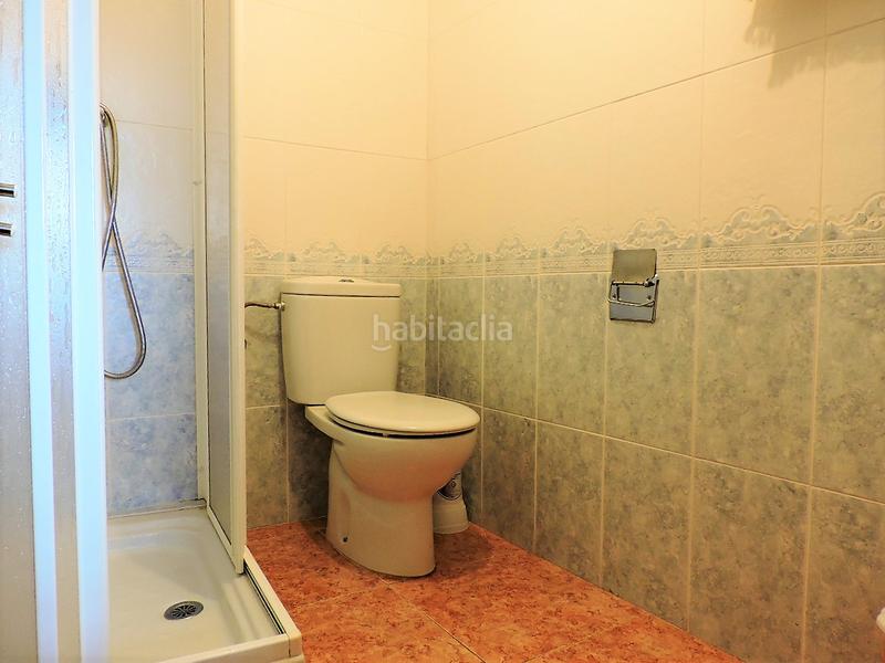 Foto 807f0662-4efd-4394-a6f2-d2837af5bb2a. Casa bifamiliare in calle vb 7 in Área Rural Sur Ponferrada