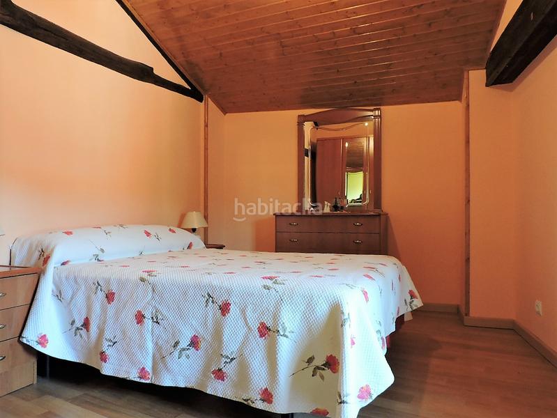 Foto c062950c-6a33-459d-8e0e-e82cad163a5a. Casa bifamiliare in calle vb 7 in Área Rural Sur Ponferrada