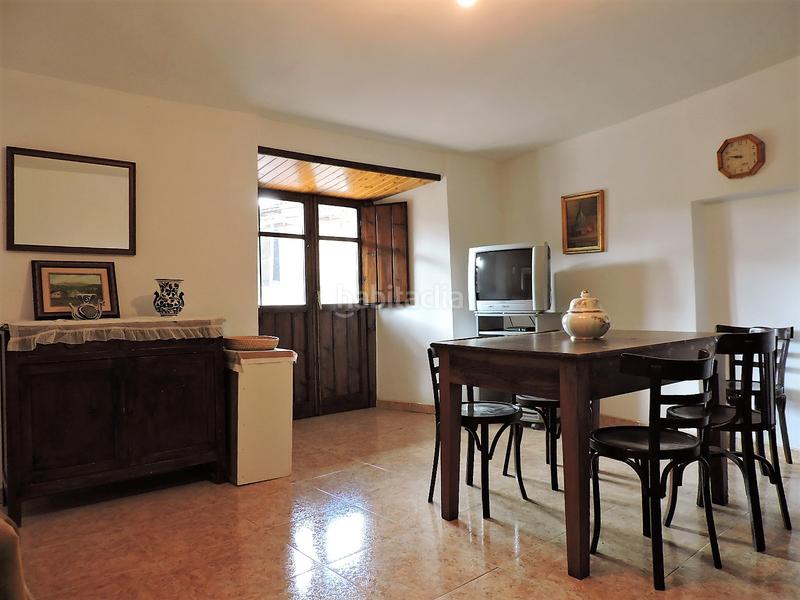 Foto e22a4156-dcf9-4346-ac3a-8efa88b66950. Casa bifamiliare in calle vb 7 in Área Rural Sur Ponferrada