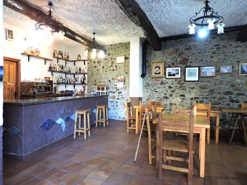 Foto 8110dcbf-bda5-4d9a-afb1-eb2bc5c72eb4. Casa adossada a n/a 38 a Área Rural Sur Ponferrada