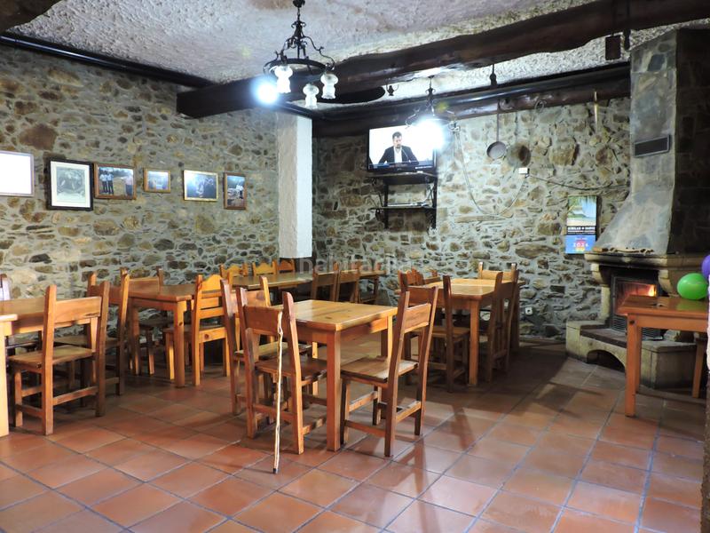 Foto a26b24b9-0fe6-437b-a1dc-df86065d16b3. Casa adossada a n/a 38 a Área Rural Sur Ponferrada