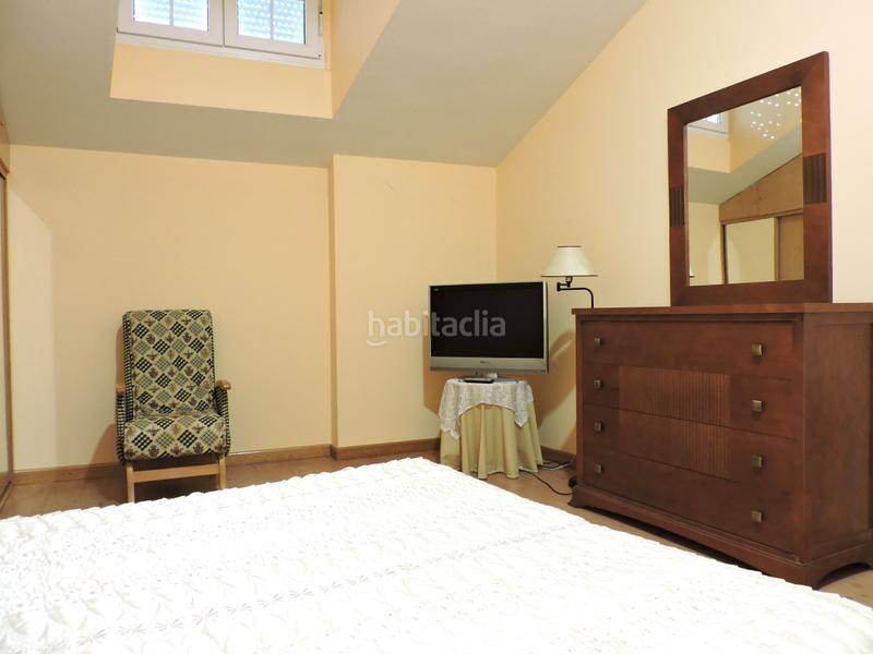 Foto ad4cac16-6b81-4f2c-8bc3-fb52c2acf84e. Casa adossada a n/a 38 a Área Rural Sur Ponferrada