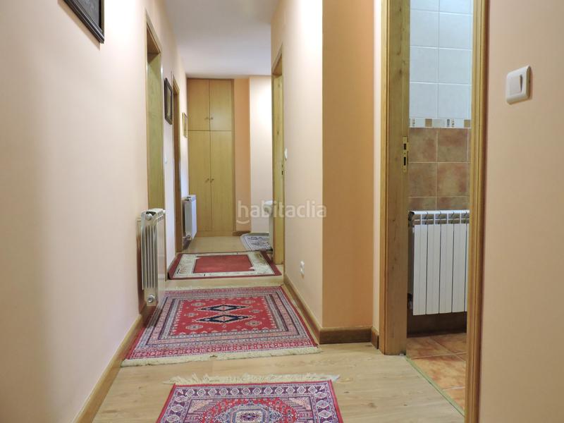 Foto b728895d-1b48-42d6-ae9f-ea7ae1d408f1. Casa adossada a n/a 38 a Área Rural Sur Ponferrada