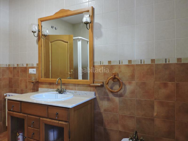 Foto d992adb4-eba0-44b1-baed-d87f90271480. Casa adossada a n/a 38 a Área Rural Sur Ponferrada