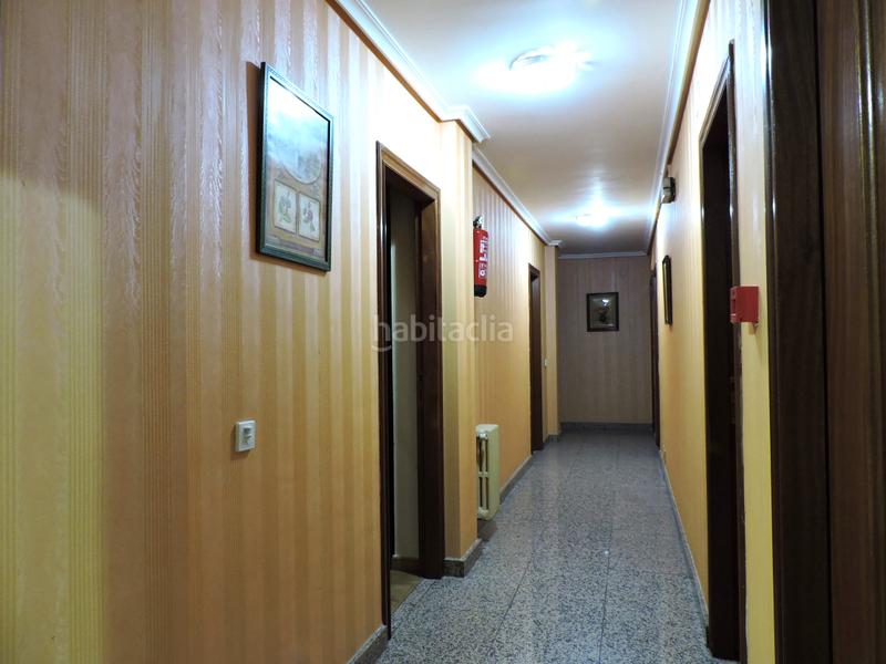 Foto 10826882-f614-4261-8dac-b40e419fcf62. Geschäftsraum in calle eloy reigada 27 in Bembibre