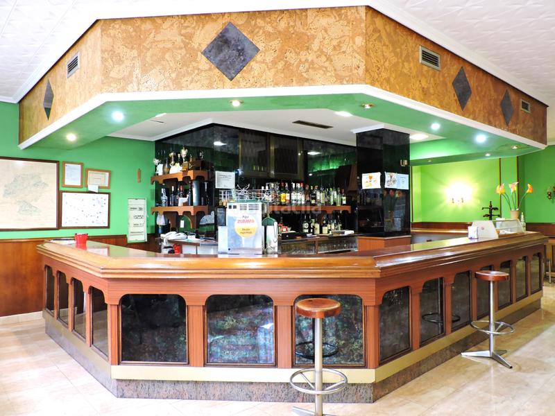 Foto 6d447ea2-51db-42fd-a52e-c27f026f85a8. Geschäftsraum in calle eloy reigada 27 in Bembibre