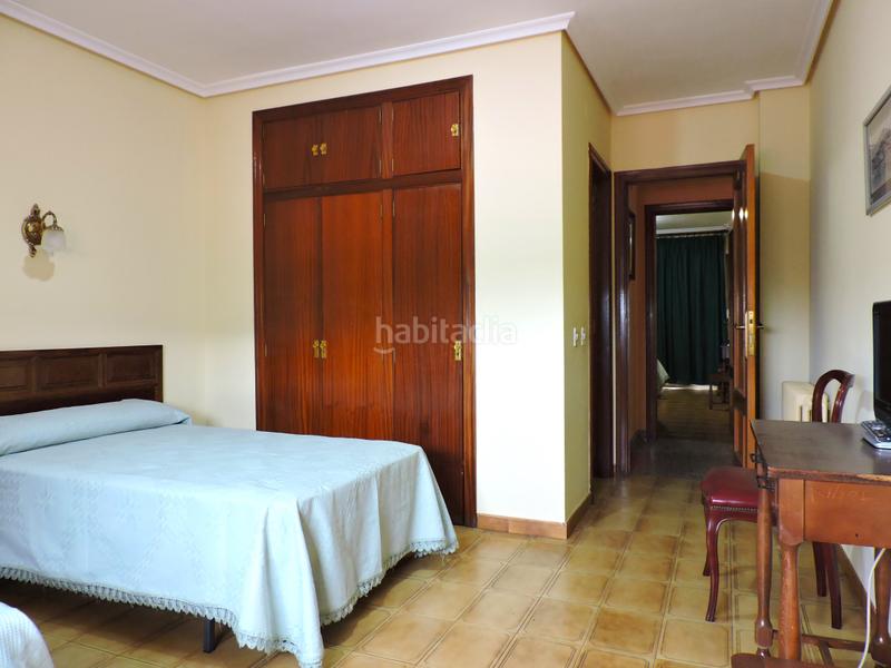 Foto c78fe4ac-3e4b-4f51-85a9-16625623f510. Geschäftsraum in calle eloy reigada 27 in Bembibre