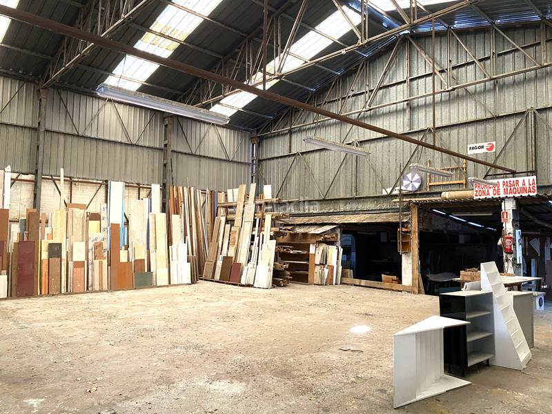 Foto 4d6764cc-0052-46f6-b41c-3b01dede2671. Locale commerciale in le-711 137 in Compostilla - Columbrianos Ponferrada