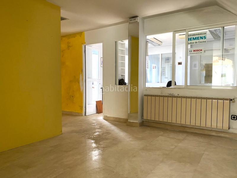 Foto 559385e5-d96d-4843-bee2-57d4a0e8ba43. Locale commerciale in le-711 137 in Compostilla - Columbrianos Ponferrada