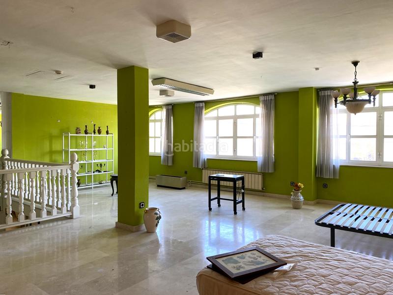 Foto ac021ae9-c9b9-4a6d-988b-fe91dec46834. Locale commerciale in le-711 137 in Compostilla - Columbrianos Ponferrada