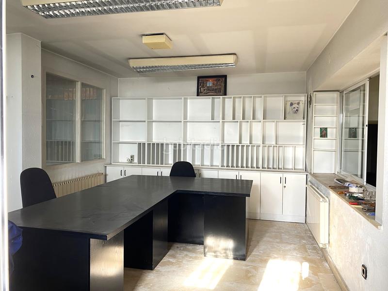 Foto b44e4545-1cca-4cfc-8a34-09fe3f3305c8. Locale commerciale in le-711 137 in Compostilla - Columbrianos Ponferrada