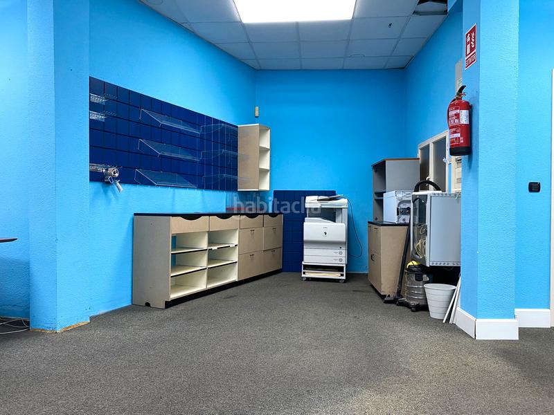 Foto d8ca84c6-ce02-4345-b68a-fe4626ea9cf9. Alquiler local comercial en travesía eladia baylina 17 alquiler de local comercial en el Centro en Ponferrada