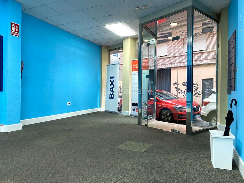 Foto dbbc60e2-fdd2-4e70-b5cd-f4d6d6480969. Alquiler local comercial en travesía eladia baylina 17 alquiler de local comercial en el Centro en Ponferrada