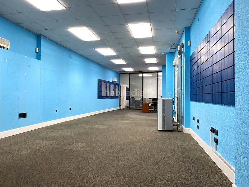 Foto 7bee41bc-7e3d-4bd0-9798-9a45a2d4c470. Miete geschäftsraum in travesía eladia baylina 17 in Ponferrada