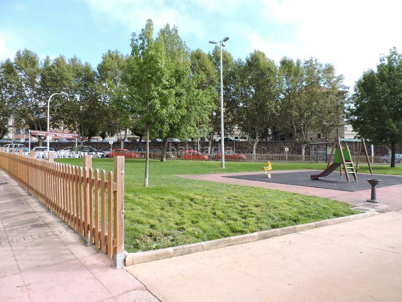 Foto b56f62bd-e626-42ac-8136-8252b2824142. Appartement dans calle batalla de roncesvalles 10 dans Ponferrada