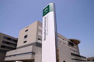 Location Local commercial à San Pedro-Gabriel Miró-María Guerrero. Se alquila y se vende espacioso local comercial de 175 m2, muy c
