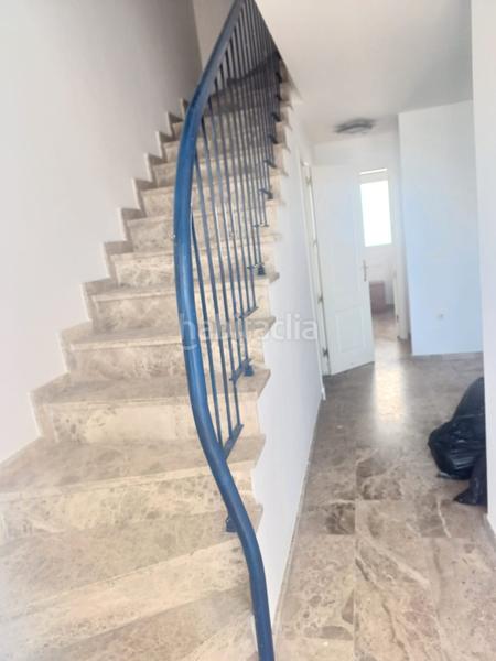 Foto 20c19078-0dfb-481b-8a45-32514d64ad1f. Casa adossada amb aparcament piscina a El Zabal-Santa Margarita Línea de la Concepción (La)