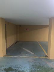 Aparcament cotxe  Calle estocolmo. Se venden dos plazas de garaje  una de ellas con trastero en el