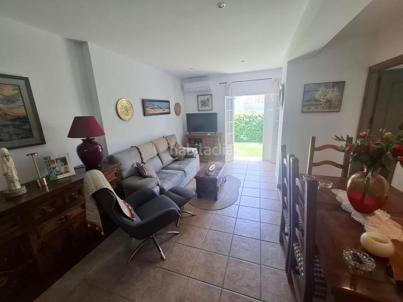 Foto edf79546-9d1d-4cb9-b4b2-523eee9195c1. Casa exclusiva oportunidad de chalet en venta de tres habitaciones, dos baños, piscina, patio, y demás... en chullera, manilva!! en Málaga