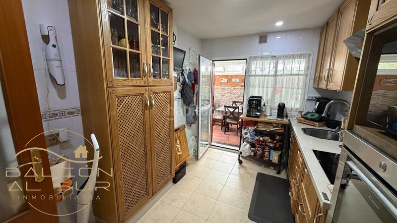Foto 05e16a56-c53d-4b46-805f-2aa68282104c. Casa con parcheggio in Aguadulce - Almadraba - Punta Candor Rota