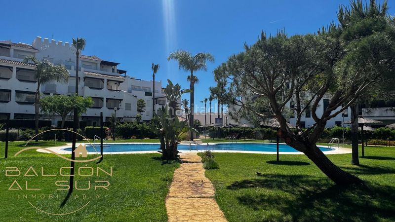 Foto d151ea67-0dc3-4c5d-a9fa-dd35363c5a0e. Pis amb aparcament piscina a Aguadulce - Almadraba - Punta Candor Rota