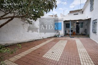 Casa adossada a Centro