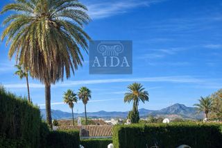 Casa adossada a San Pedro de Alcántara Pueblo