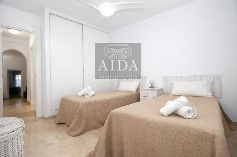 Foto b0ff1015-18d4-4620-8f6a-cc3bb7b2ff17. Casa con parcheggio piscina in San Pedro de Alcántara Pueblo Marbella
