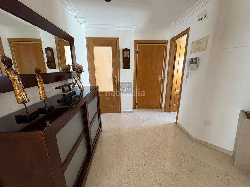 Foto 86258a22-5fa3-41c8-960e-a01abb9689b4. Flat with parking pool in Centro Estepona