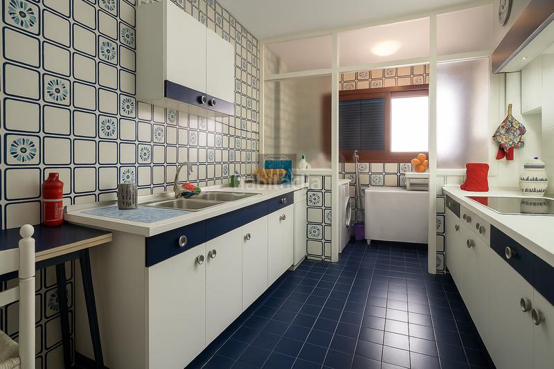 Foto 8ad27423-0b46-4285-a779-cbb0f6b30eeb. Attico in Centro Estepona