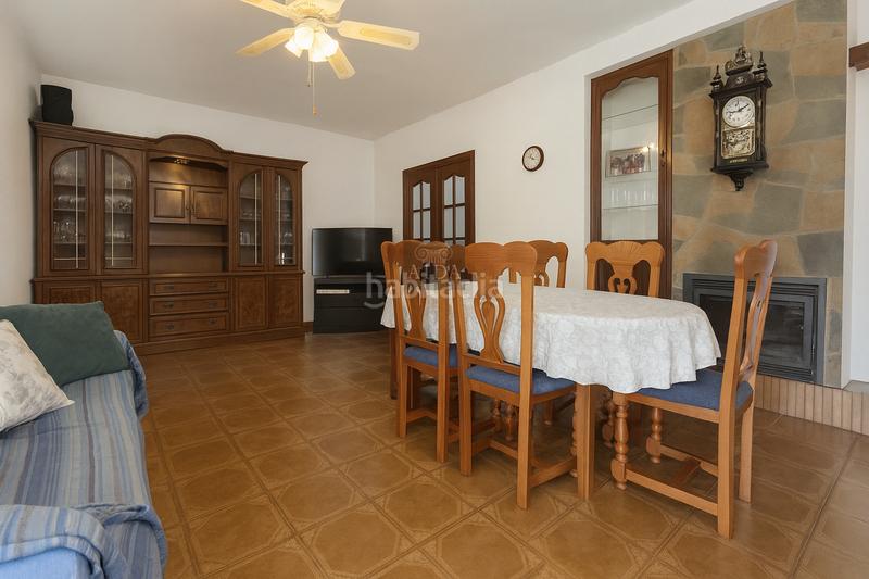 Foto 11de5ca8-0416-49c6-8ad7-b2151d88d7c7. Chalet con parcheggio piscina in El Velerín Estepona