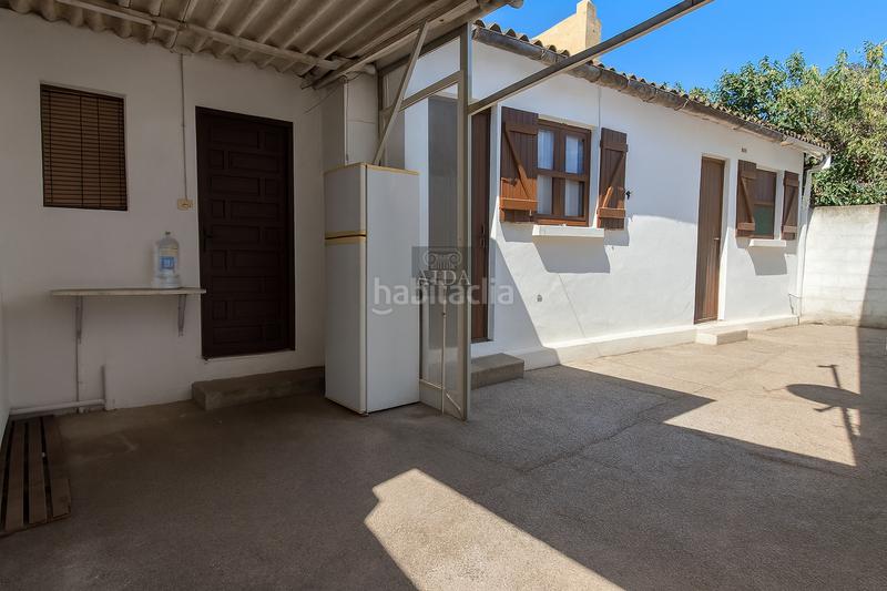 Foto d2492517-9b47-416e-90de-79040608f186. Chalet con parcheggio piscina in El Velerín Estepona
