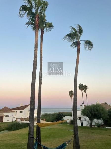 Foto 8511cda0-2f7a-4d9e-b1a1-51d88ca67d93. Rent semi detached house with parking pool in Bahía Dorada Estepona