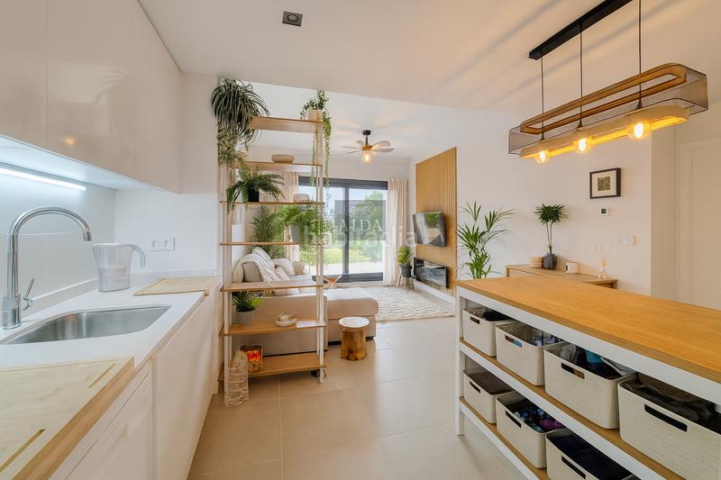 Foto 31c226dd-1e40-4fe0-a753-d18fc017418e. Location appartement avec parking piscine dans La Concha - Resina Golf Estepona