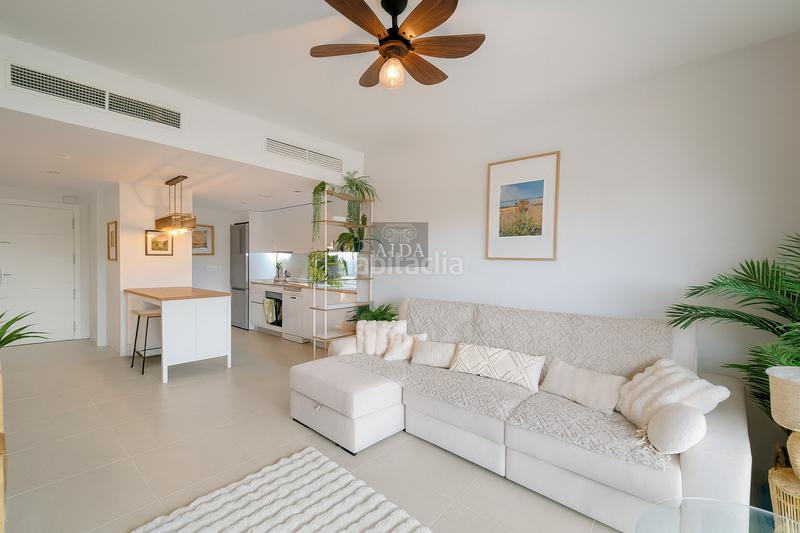 Foto 71062fe1-f34c-4593-ada5-e48e3b3d3b7a. Location appartement avec parking piscine dans La Concha - Resina Golf Estepona